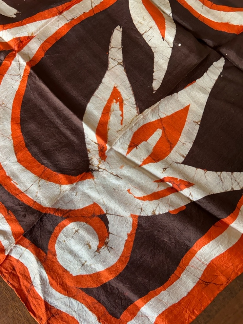 Orange Brown White Abstract Silk Scarf hand rolled and hand stitched 26“ x 26“ - Picture 5 of 8